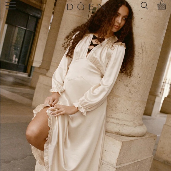 💋SOLD💋🖤🦢DÔEN ‘Lorelei’ Silk Satin Bow Maxi Mother of Pearl Dress XS - Picture 4 of 16